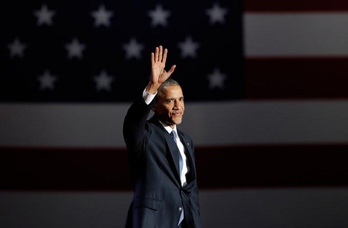 Obama pushes values and prods Trump in final, emotional address